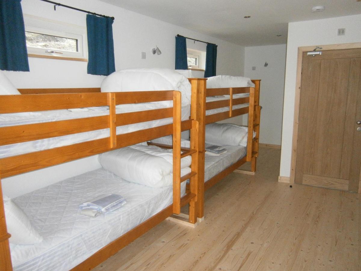 Otter Bunkhouse Hostel Cairisiadar Kültér fotó