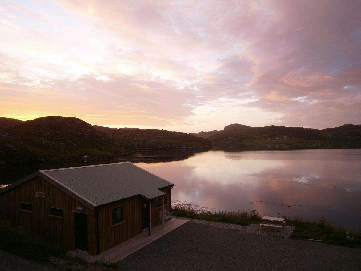 Otter Bunkhouse Hostel Cairisiadar Kültér fotó